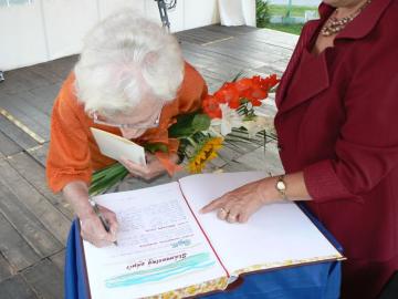 Žofia Vozáriková Žofia Vozáriková