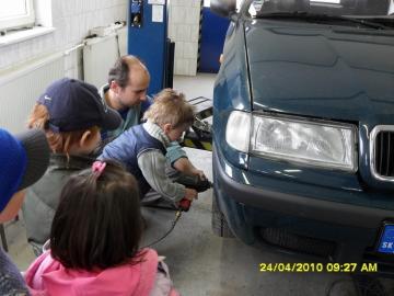 Návšteva autodielne Návšteva autodielne