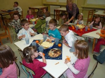 Posedenie pri jedličke Posedenie pri jedličke