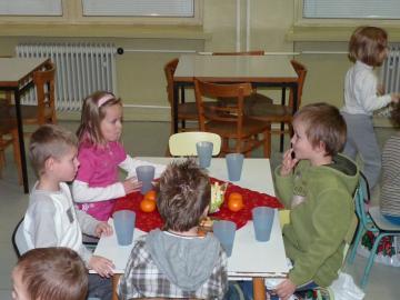 Posedenie pri jedličke Posedenie pri jedličke