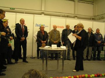 Najkrajšie jablko roka 2015 Najkrajšie jablko roka 2015